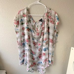Torrid floral blouse, button back size 3